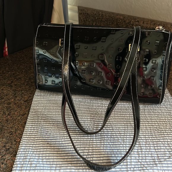 “Arcadia” purse 👜 color black patten L.6 1/4 tall, length 12 in.,straps 12 in., - Picture 8 of 13